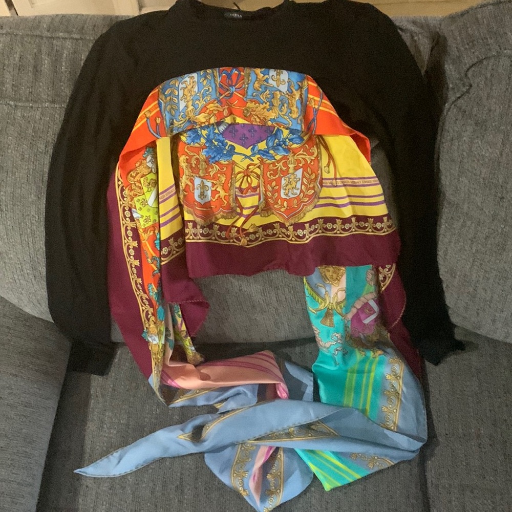 🔥🔥🔥 black&multi color Versace shirt🌟 Exclusive🌟